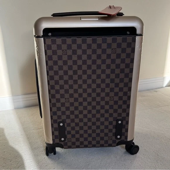 BRAND NEW!! Louis Vuitton Horizon Damier Roller Bag - Picture 1 of 16